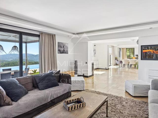 Vue panoramique 222m² Le Tignet