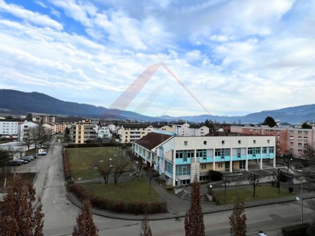 Vue panoramique exceptionnelle Magnifique 3.5 pièces rénové à Delémont