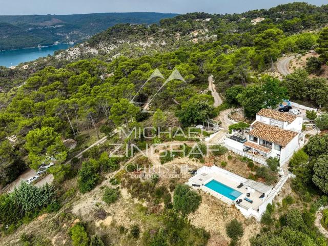 Vue panoramique exceptionnelle sur le lac d'Esparron – Au cœur des Gorges du Verdon