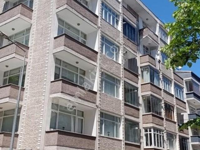 Vyg Den Yatırımlık Daira 4 Dükkan Hissesi Dahil Satlık Fiyatı