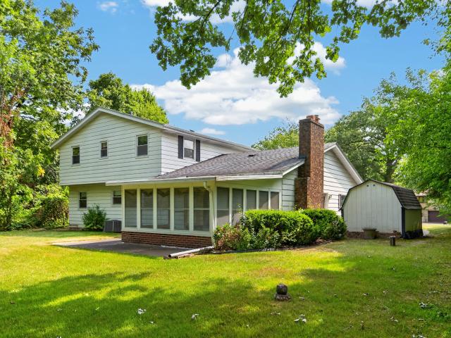 W125S7035 Skylark Ln