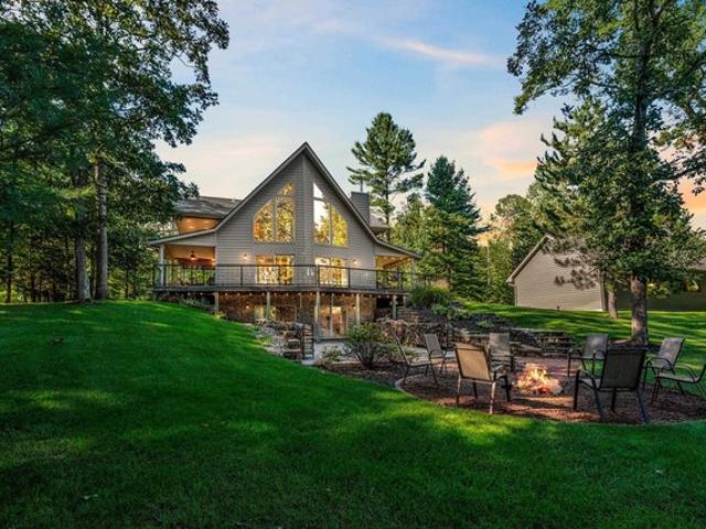 W1382 Red Cloud Trl, Keshena, WI 54135