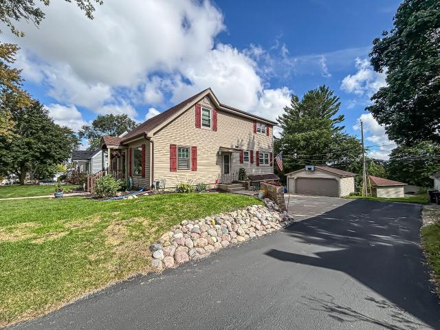 W164N8586 Hiawatha Ave