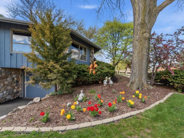 W169N8921 Hoyt Dr