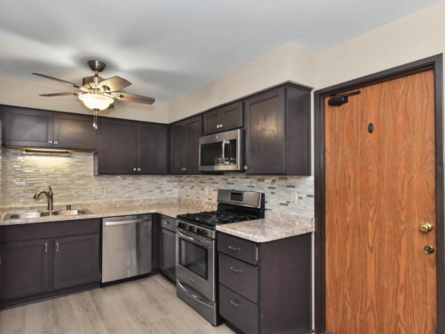 W178N9710 Riversbend W Cir