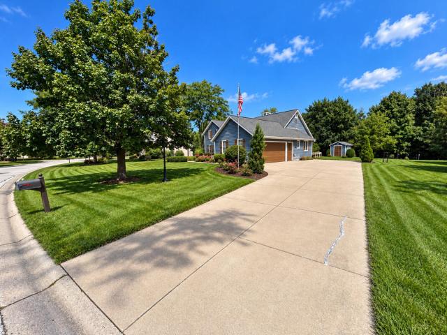 W196S8450 Plum Creek Blvd