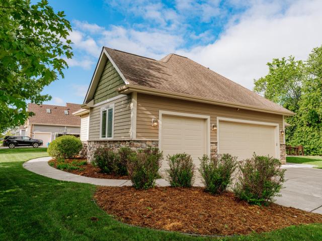 W193N5889 Canary Dr
