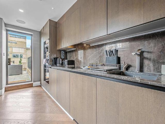 W1D, United Kingdom | 1 bed apartment for rent #165038728 | Rentberry