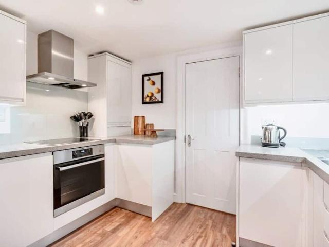 W1D, United Kingdom | 1 bed townhouse for rent #98101227 | Rentberry