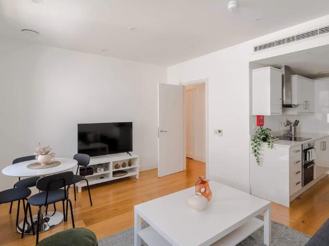 W1T, United Kingdom | 3 bed apartment for rent #167373373 | Rentberry