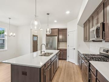 W204N17669 Laurel Pl, Unit 602