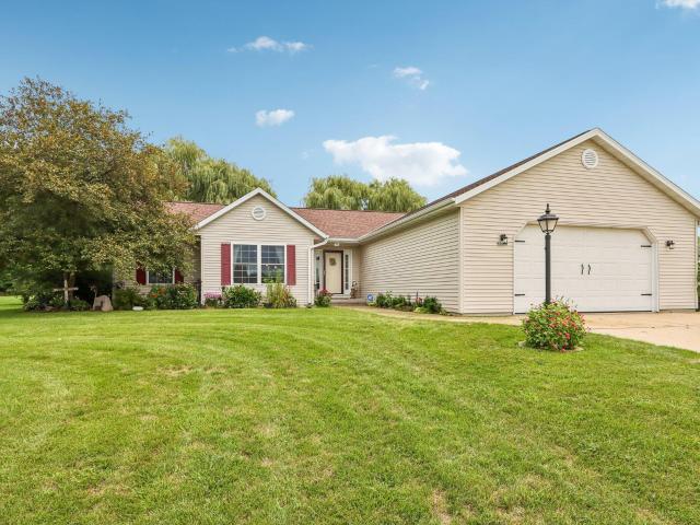 W2055 Summer Hill Dr