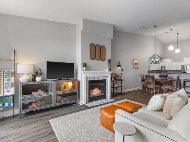 W206N16729 Blackberry Cir, Unit 1523