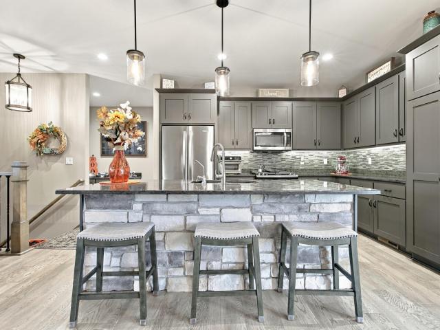 W208N16296 Renee Way