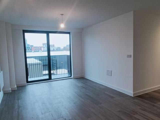 W233 Berkeley Square, 319 321 Ordsall Lane, Salford, Manchester M5, 2 bed flat to rent, £1,725 pcm | PrimeLocation