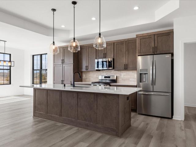 W251N2413 Valleyview Cir