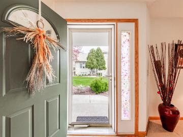 W264N2062 Deer Haven Ct, Unit #1
