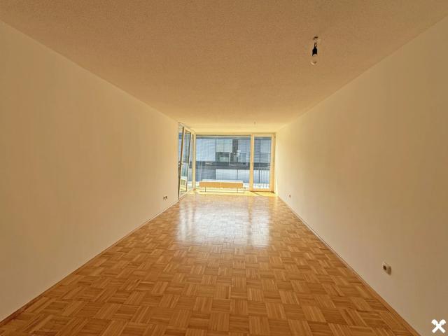 W27 2 Zimmer Mietwohnung mit neuer Küche