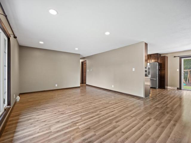 W284N6506 Hawthorne Rd