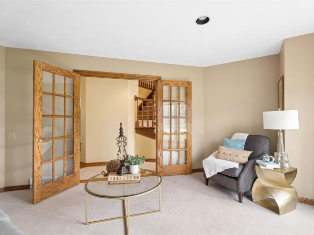 W2880 oakridge drive