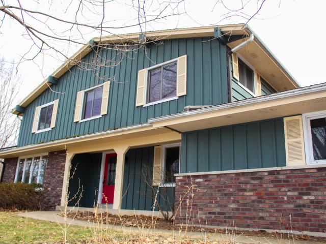 W3490 Oakwood Dr, Geneva, WI 53147 | MLS #1952
