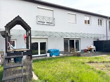 W3497 – Einfamilienhaus in Röderau zu vermieten!