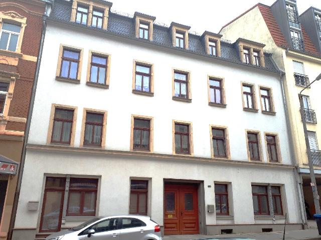 W3500 – 2RW mit Balkon im Stadtzentrum