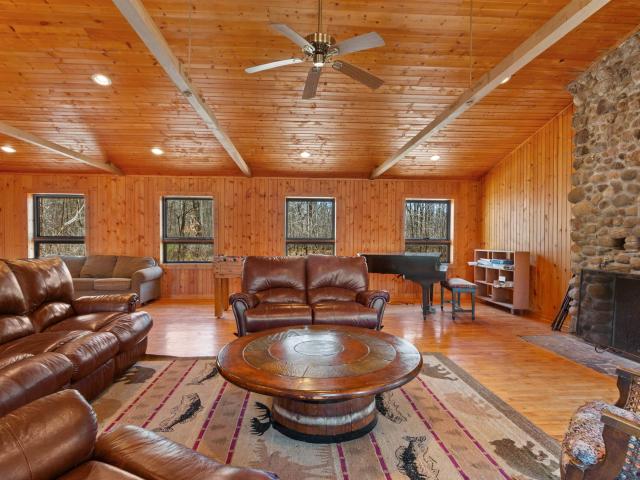 W4315 brown deer court