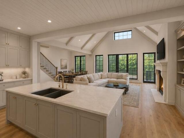 W4542 Lakeview Glen Dr
