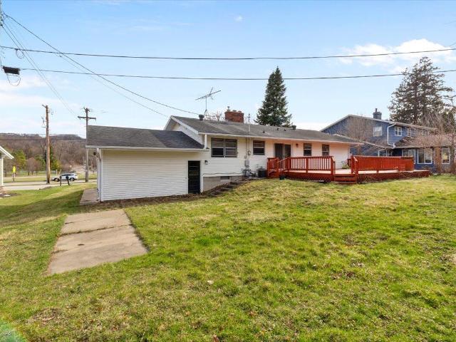 W5906 Valley Pkwy