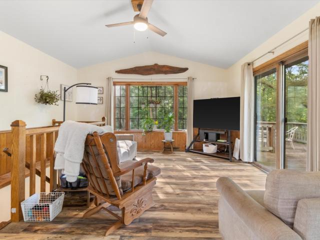 W7092 N Oakwood Circle