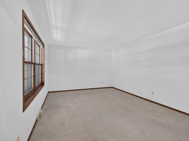 W71N1044 Hampton Ave