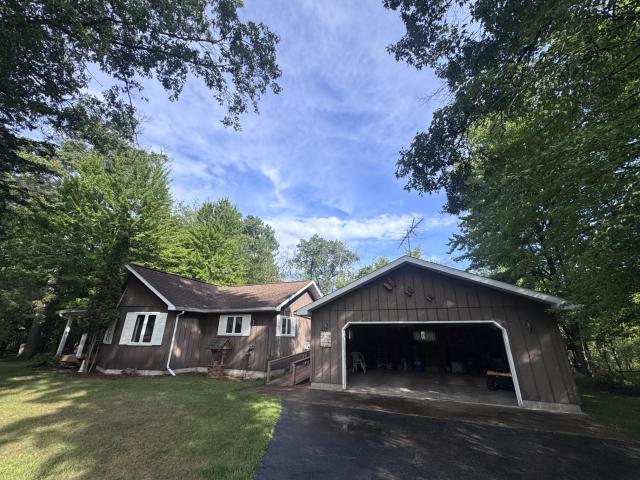 W8860 haguewood lane