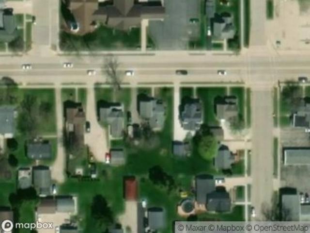 W Main St