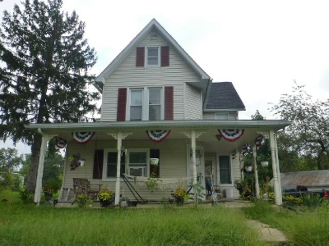 W Main St