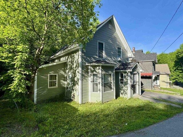 W Main St, Newport City, Home For Sale