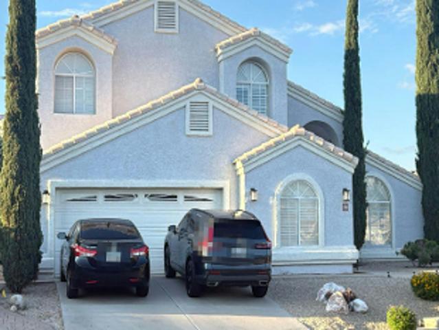 W Meadow Briar Dr