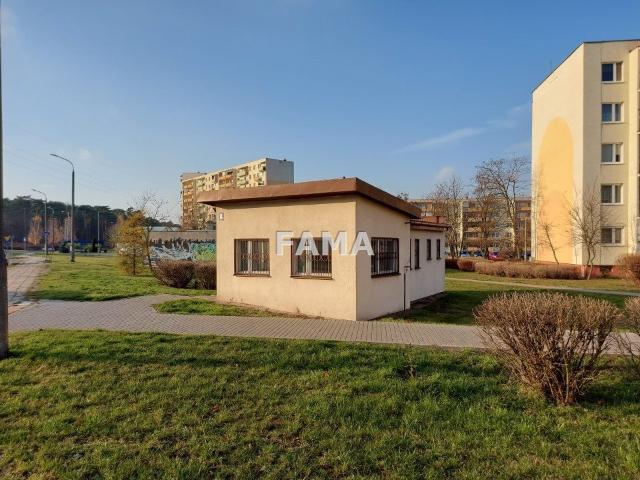 Lokal użytkowy 26 m² z zapleczem i dwoma wejściami