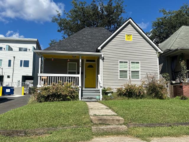 W Oldham Ave