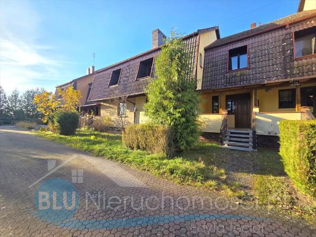 Zapraszam do przestronnego domu 196 m² z ogrodem i dwoma garażami