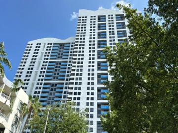 W Avenue, Unit 1013