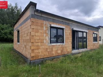Władysławowo: Dom 92 m2 w stanie surowym z dużą działką
