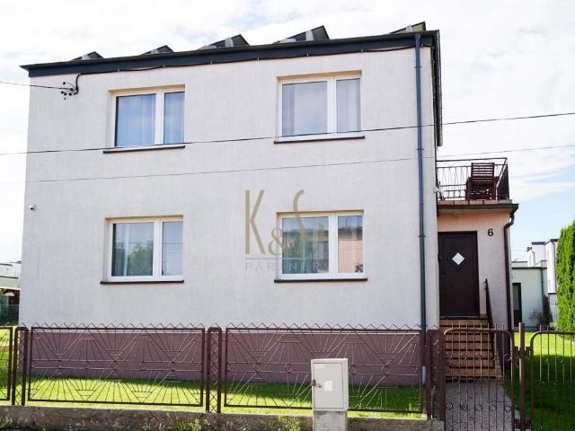Dom z nowoczesnymi apartamentami i ogródkiem w Władysławowie
