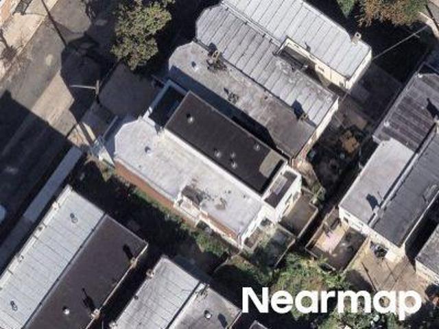 W Ashmead St