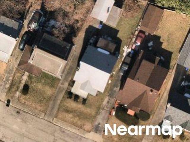 W Burnett Ave