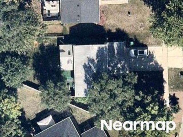 W Birchwood Dr