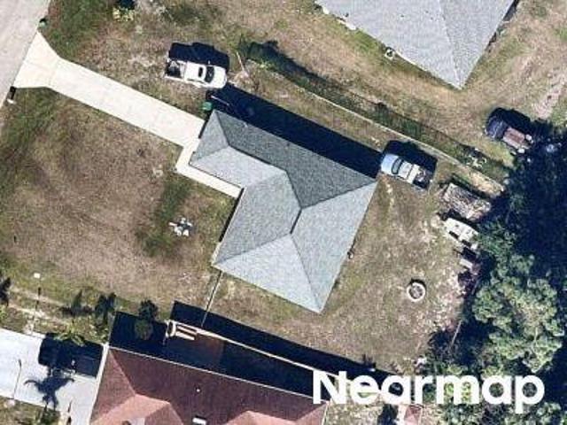 W Briarwood Cir