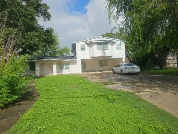 W Broadview Dr