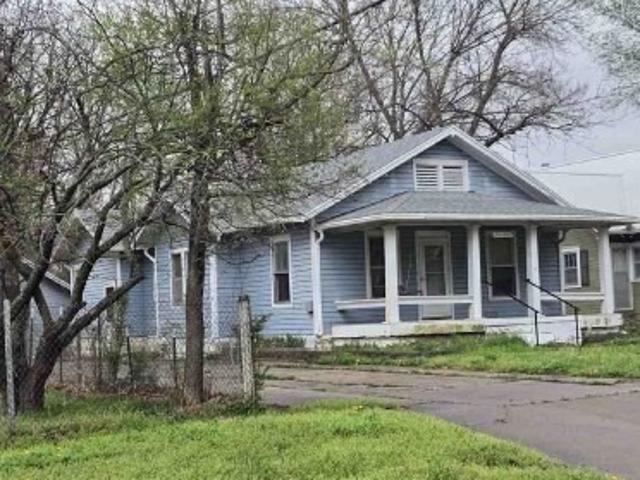 W Cave Springs Ave