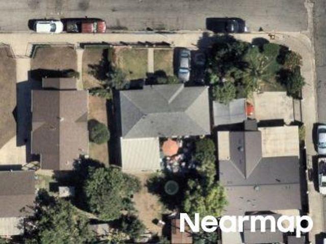 W Cedar St
